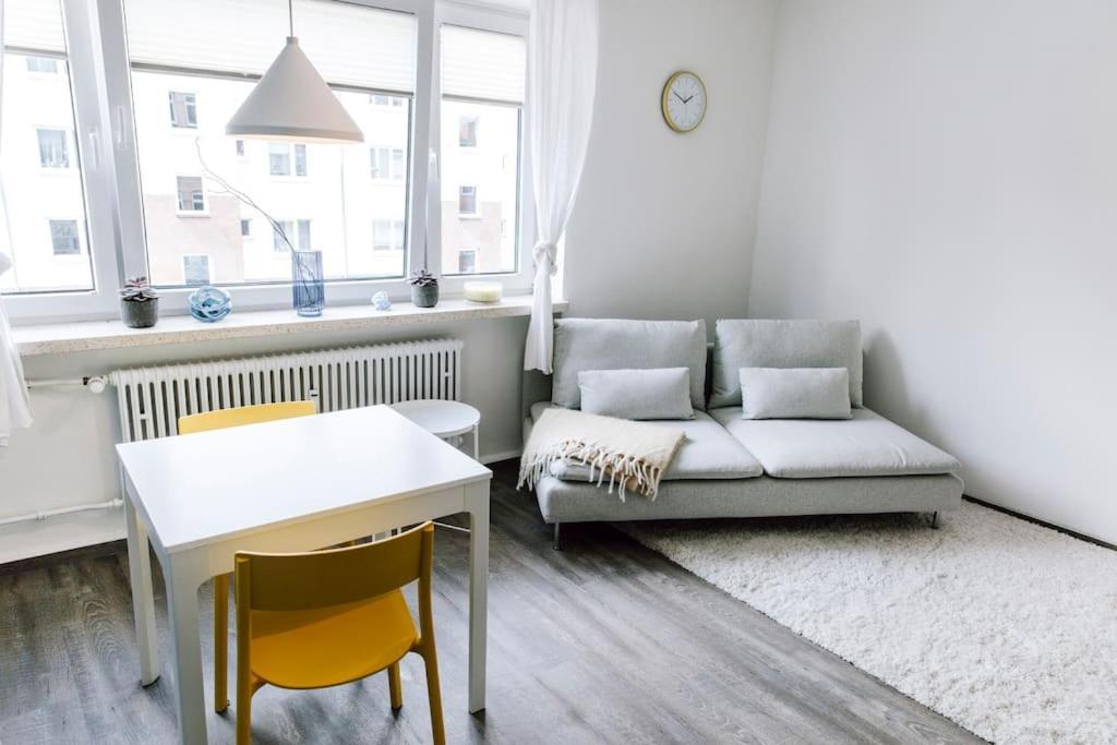 Mitten Im Zentrum Mit 24H Check-In キール エクステリア 写真